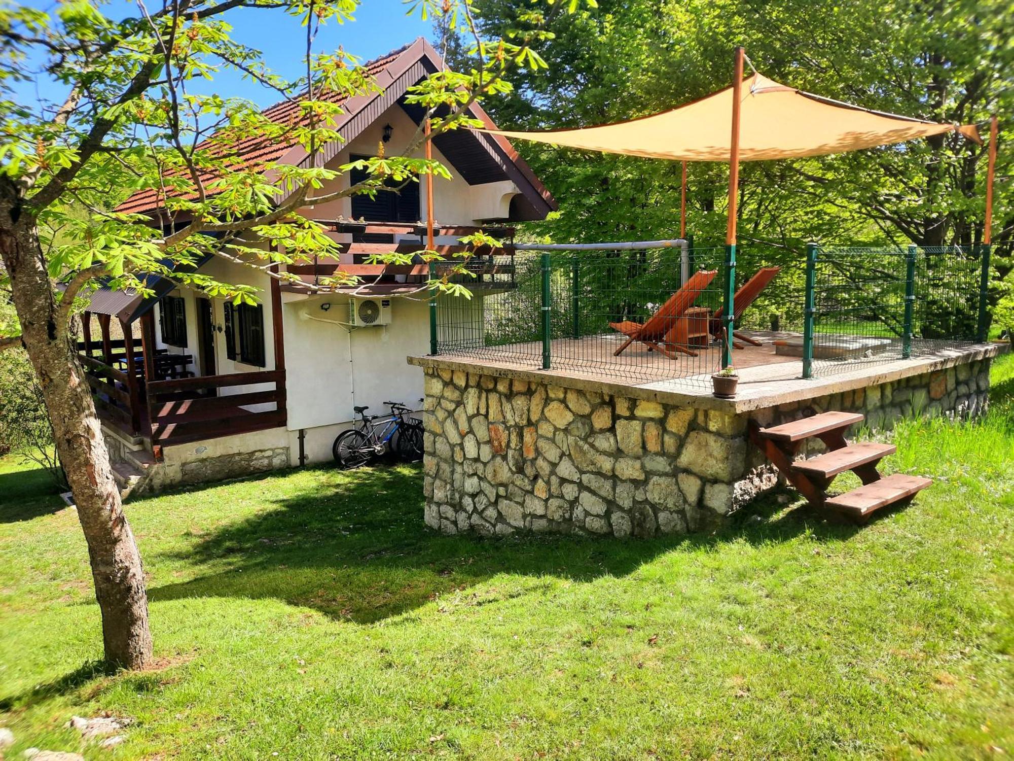 Vila Lovcen4Me Cetinje Exteriér fotografie