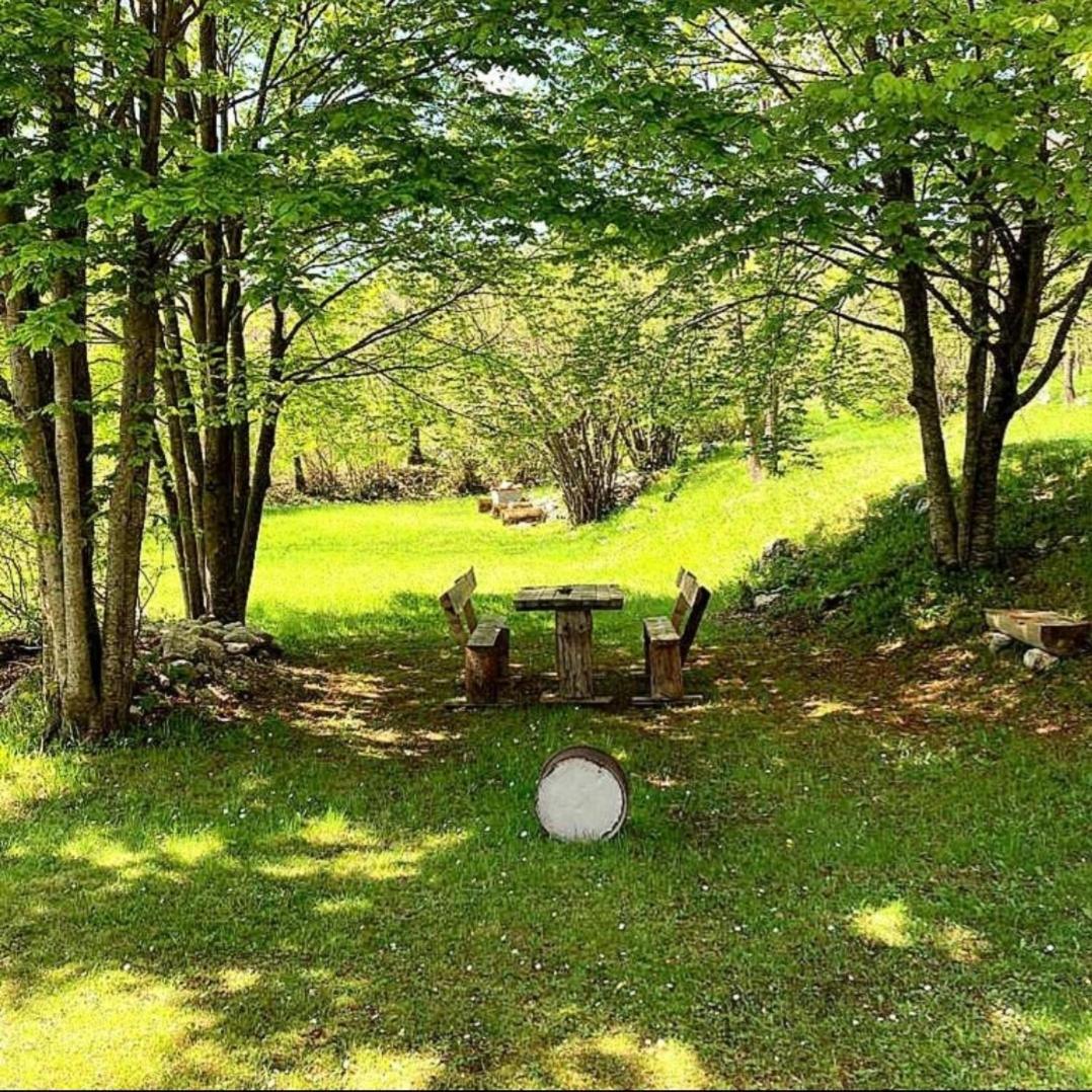 Vila Lovcen4Me Cetinje Exteriér fotografie